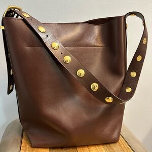 Madewell Chocolate Brown Leather essentials bucket tote